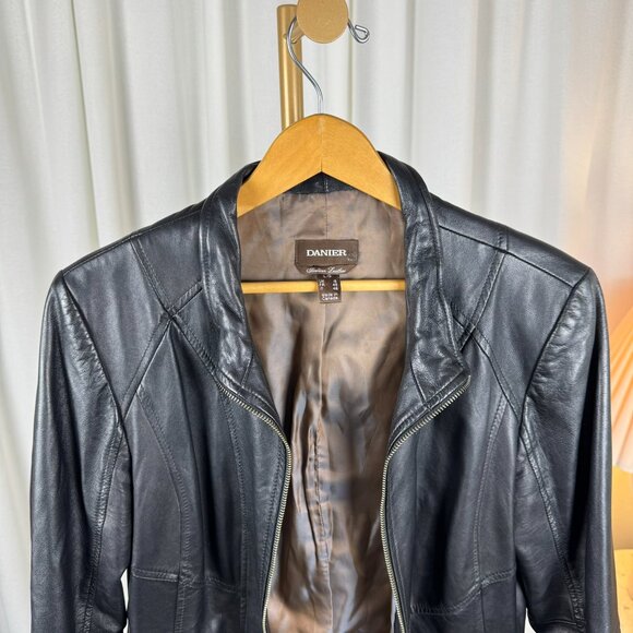 Danier Black Leather Moto Jacket Made in Canada sz Large - Picture 5 of 13